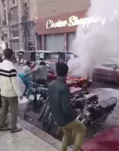 Sandalye yangın söndürüyor demek ki, himmm hıı ananın, ne var hocam