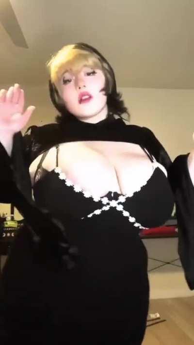 Jiggly Goth