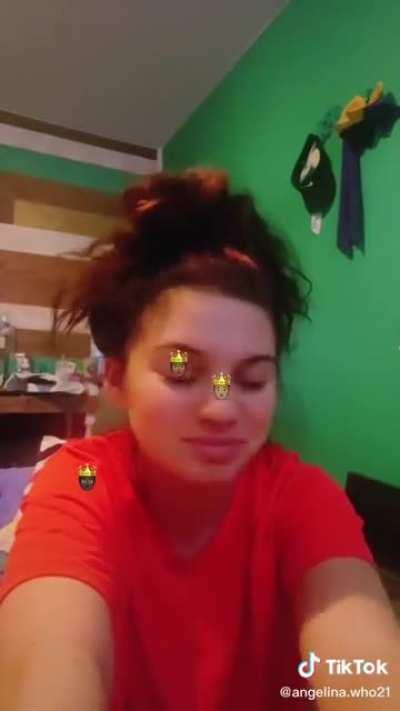 Black Guys ONLY For This Cutie 👸🏼