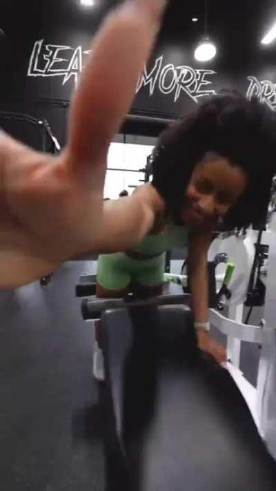 Crystal Gilmore (@crysifitness)