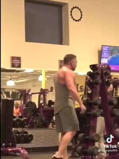 Screaming in a gym for a tiktok video