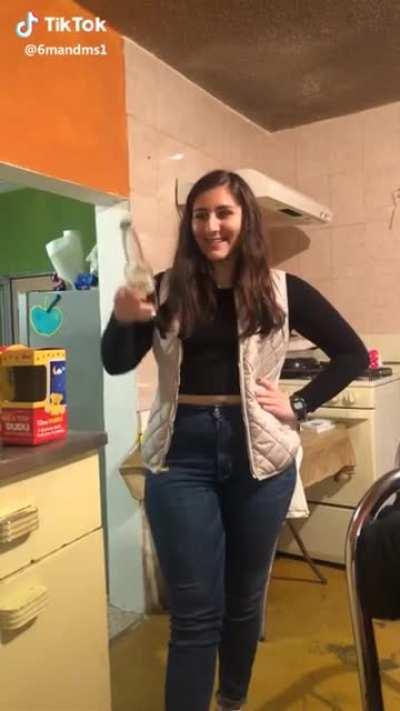 HMC as I shake this beer