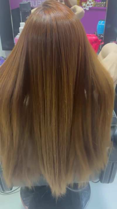 Hair day tomorrow… what’s your favorite on me: curls or straight? 😬