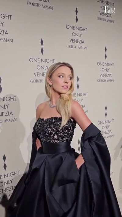 Sydney | At Giorgio Armani One Night in Venice Photocall | September 2023