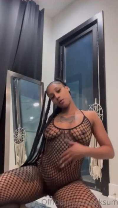 Mizztwerksum telegram 5$ diamond 10$ ruby