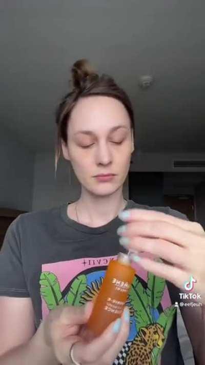 Personally I think she looks better at the end 🤷