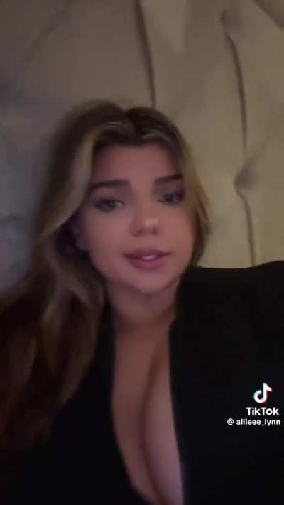 @allieee_lynn