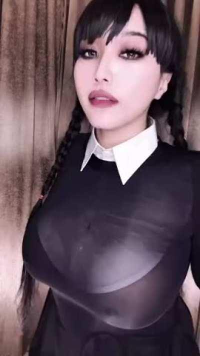 i could always use an extra hand to play with me ;)