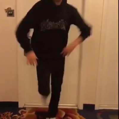 Yo im *CITY OF TEARS- HOLLOW KNIGHT OST*