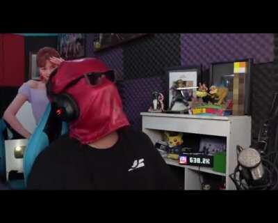 El viejas en feel good inc.