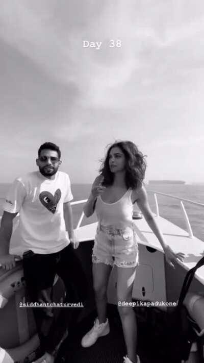 *BTS* Deepika Padukone from her new movie shoot 🎥😍