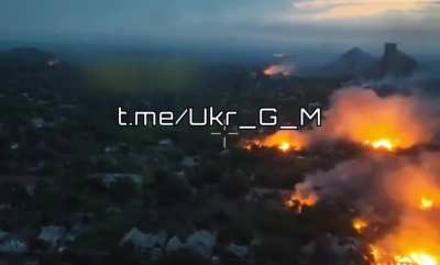 RU POV: Drone footage from Toretsk (Dzerzhinsk), where Russian Armed Forces are attacking the defenses of the UAF.
