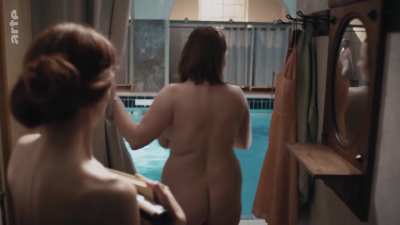 Roxane Duran & Liese Lyon - Krieg der Träume S1E05: Crash (DE2018) (1/2) - Books?