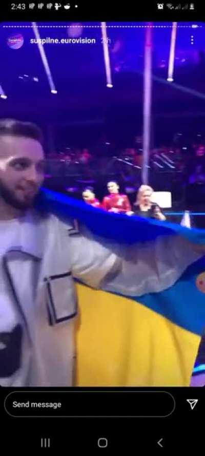 UKRAINIAN GREEN ROOM🇺🇦