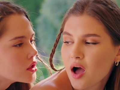 Ellie Luna & Sonya Blaze | Sensual