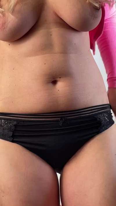 I can show you my mombod everyday