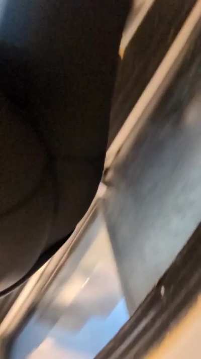 I ran to the back of the kitchen at work so you guys could hear this one🤭