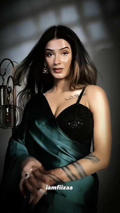 Nobidy can beat that sexy eyes 