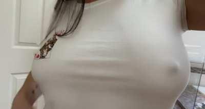 Because it’s Friday … who doesn’t love a big smile…. And my tits