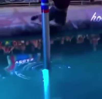 When the crush is watchin :