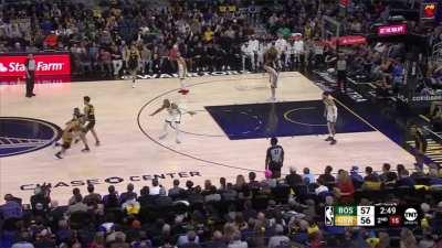 [Highlight] Steph Curry starts his new 3-point Streak