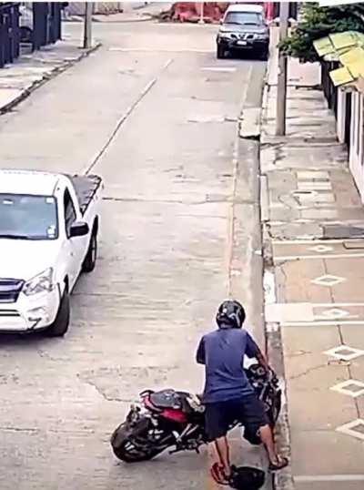 Man tries to rob woman…