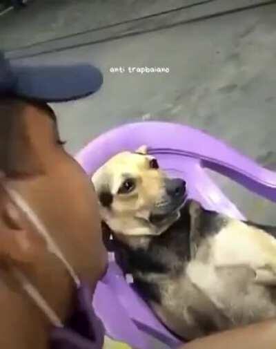 amigo e pra essas coisas FeelsStrongMan