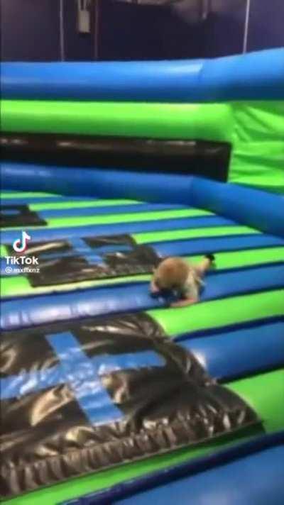 Idc what you say children being bullied by a machine is funny