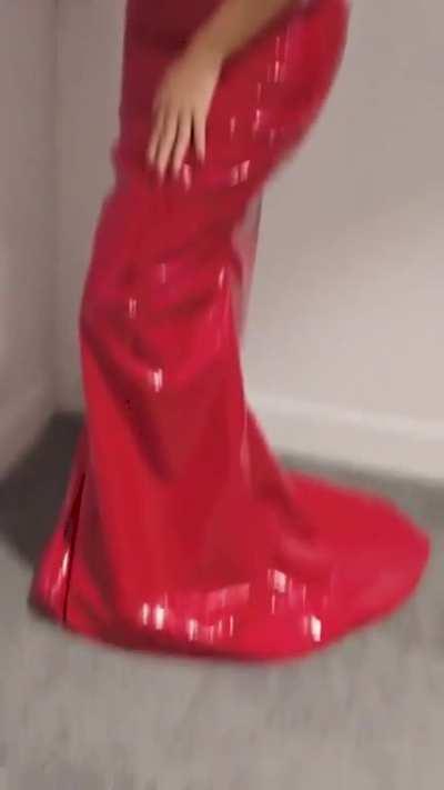 Nora Fatehi Big Buns