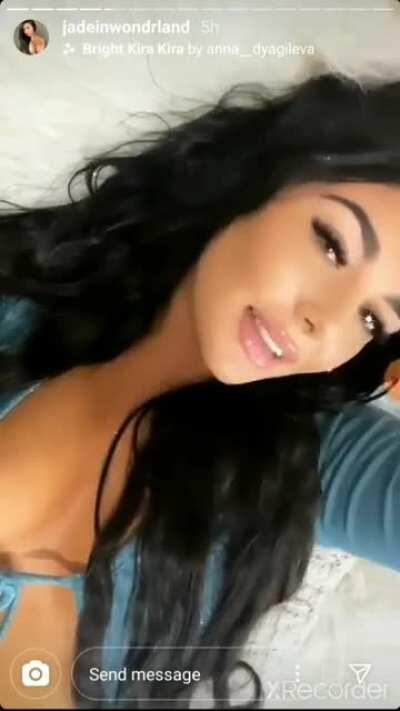 Yes, she DID warn us there'd be no nudity, but it's Onlyfans, a site where the customer EXPECTS provocative content too revealing for Instagram...