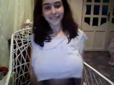 Massive Big Titty Nerd Flashes for her Livestream (Shocked)