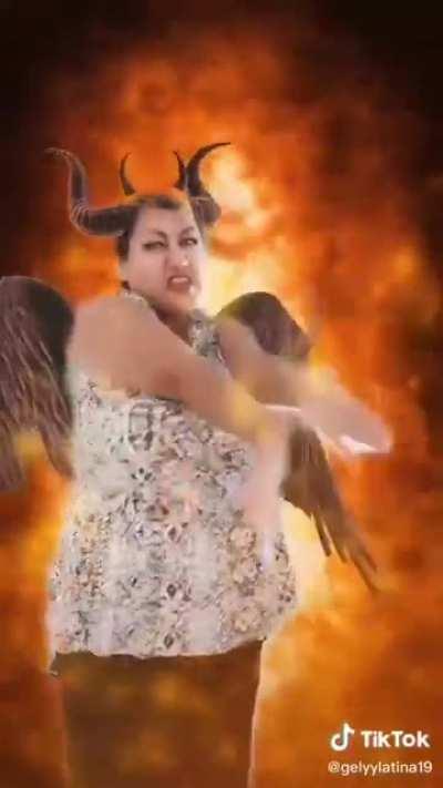 wtf baila re bien 😝