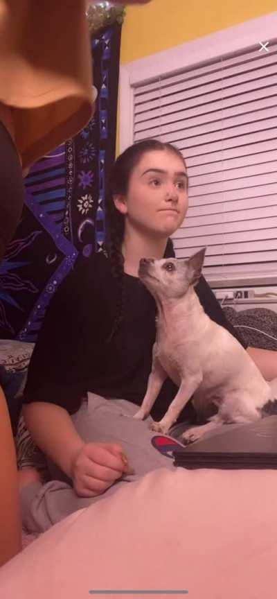 She knew what she was doing but still hot 🥵🔥