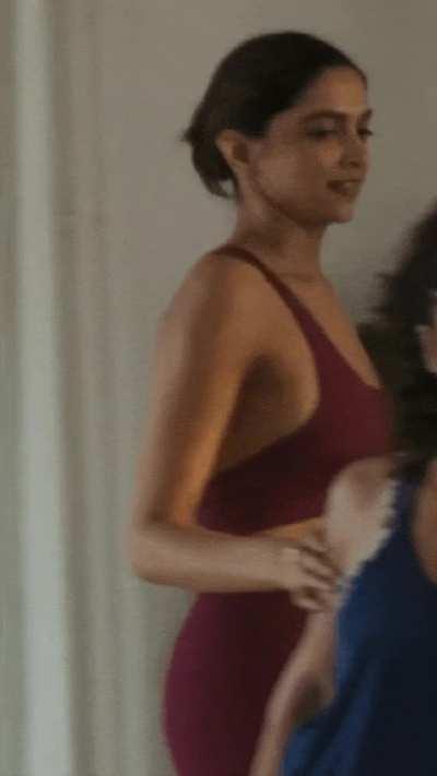Deepika Padukone 🥵