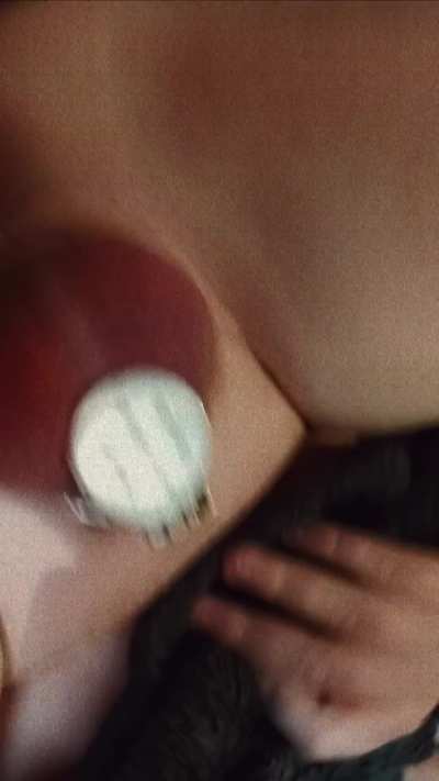 Caged and ready 😖