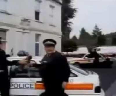 This cop should get a promotion