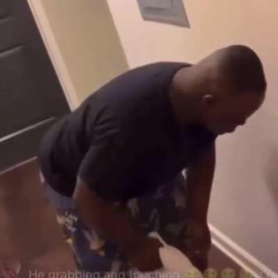 guys what would you do if you seen this😳😳😳😳