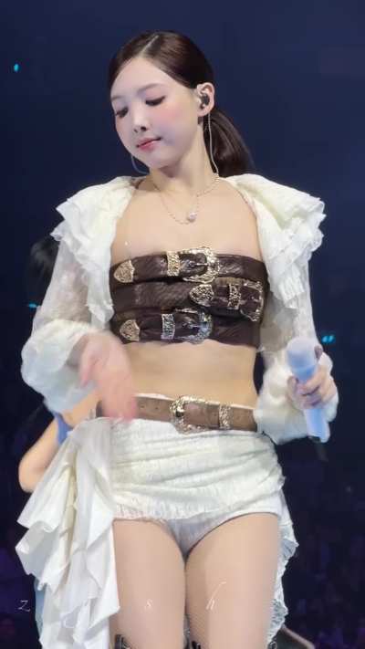 TWICE - Nayeon