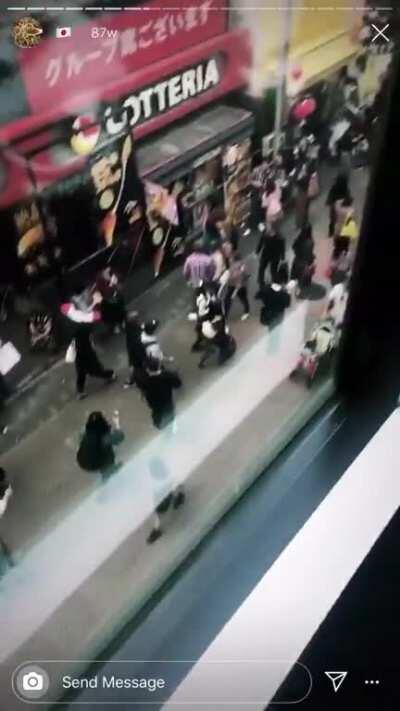 Found this on juice wrlds girlfriend ally ig story when they went to Japan and you could hear Juice wrld singing X’s song hope 🖤