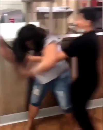 La Raza en E.U. si le llegan a todo