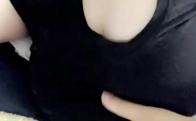 Cum when my big tits drop for you 😍