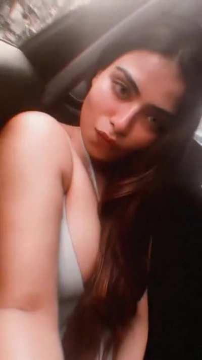 Anyone knows her name or IG?