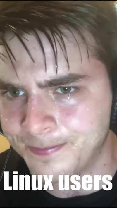 Windows Users VS Linux Users Meme