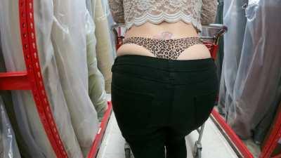 Mom Said If I Help Her With Errands I Get A Snack In The Car After