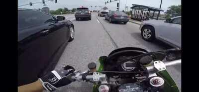 Cop asks biker to turn off the engine