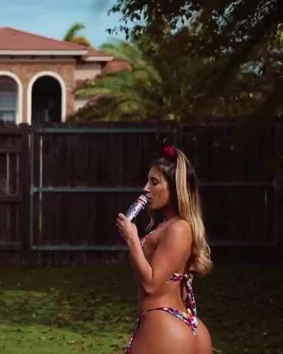 I cant even tell you how many times I cam to this vid 😂😂