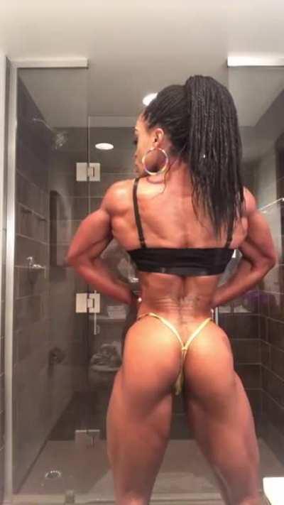 Lola Montez (@fit_lolamontez)