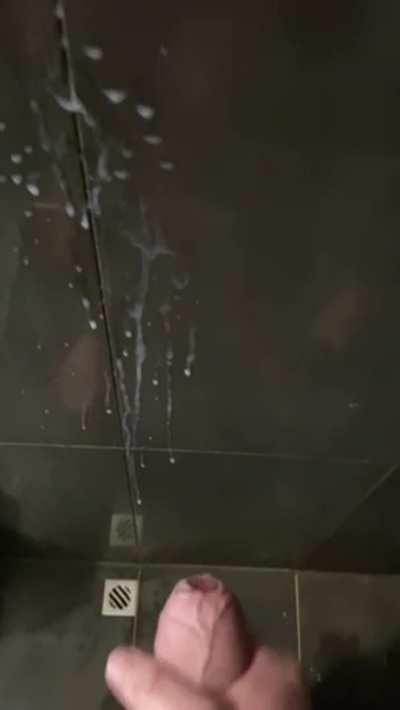 Another Gym Shower Cumshot 💦