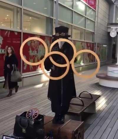 He’s so smooth with the rings