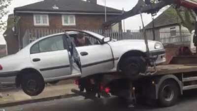 WCGW trying to stop your car being towed